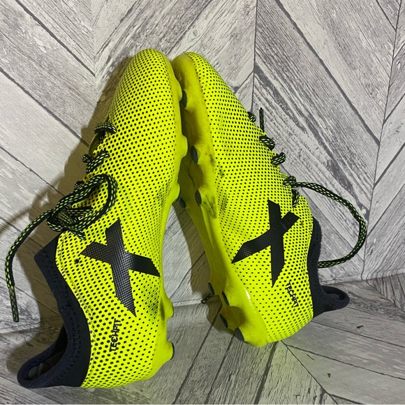 ADIDAS X 17.3  YOUNG BOYS SIZE 2 1/2 YELLOW TECHFIT SOCCER - Picture 7 of 9